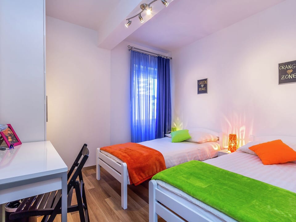 Apartment | 3 bedrooms, bed sheets