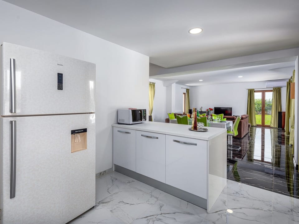 Villa | Private kitchen | Electric kettle
