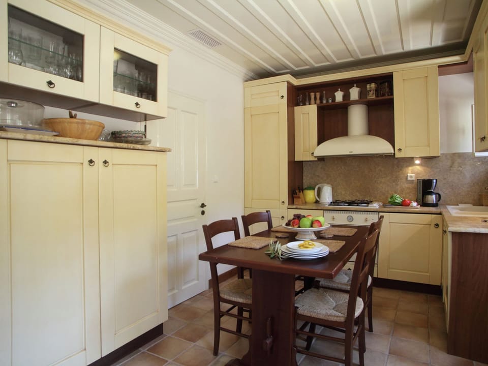 Villa | Private kitchen | Highchair, cookware/dishes/utensils