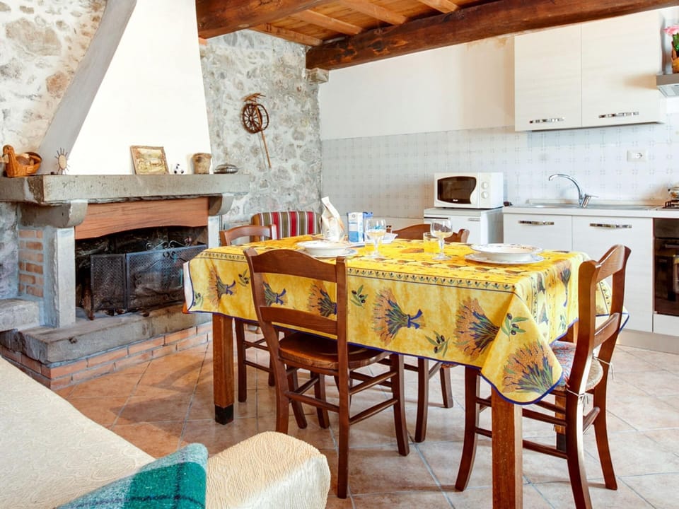 House | Dining