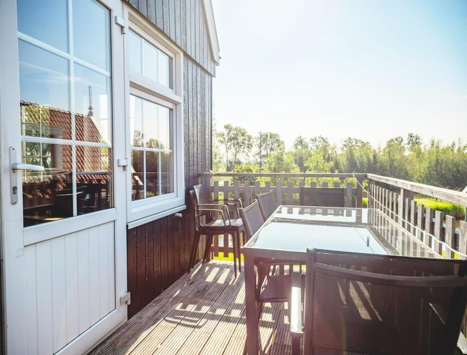 House | Balcony