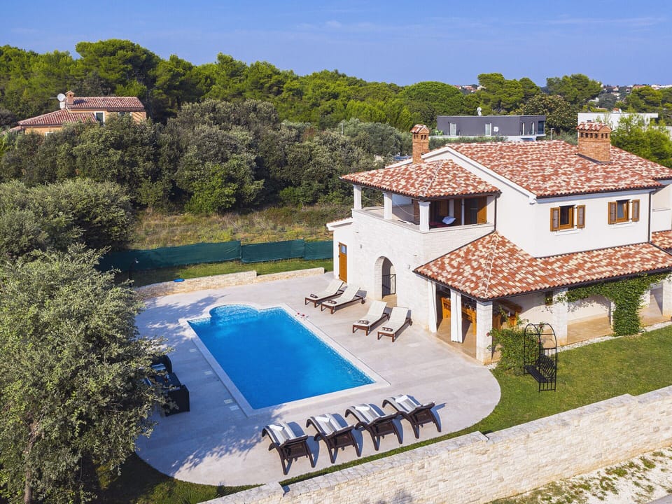 Villa | Pool | Indoor pool, outdoor pool