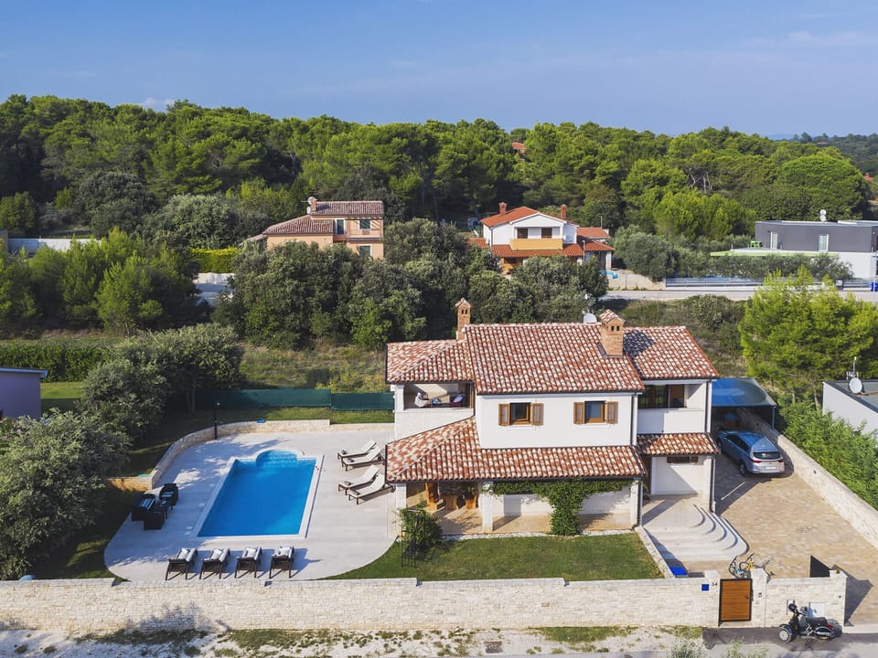 Villa | Pool | Indoor pool, outdoor pool