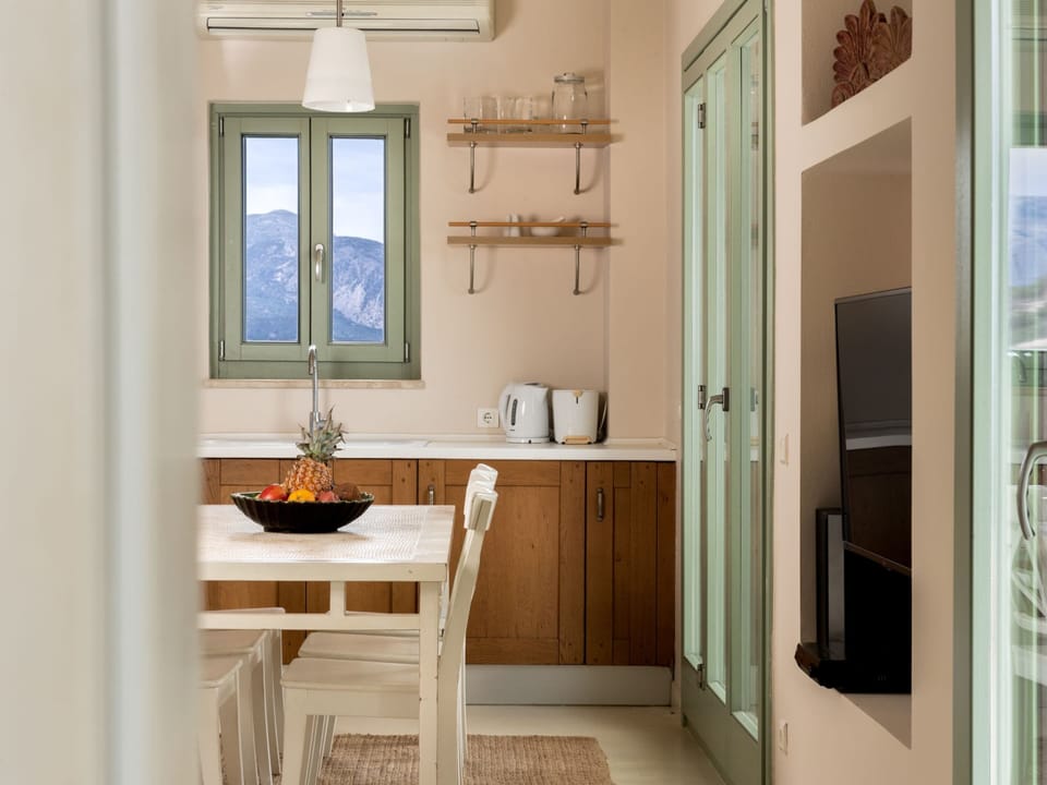 Villa | Private kitchen | Cookware/dishes/utensils
