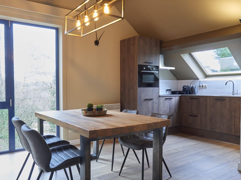 Apartment | Dining