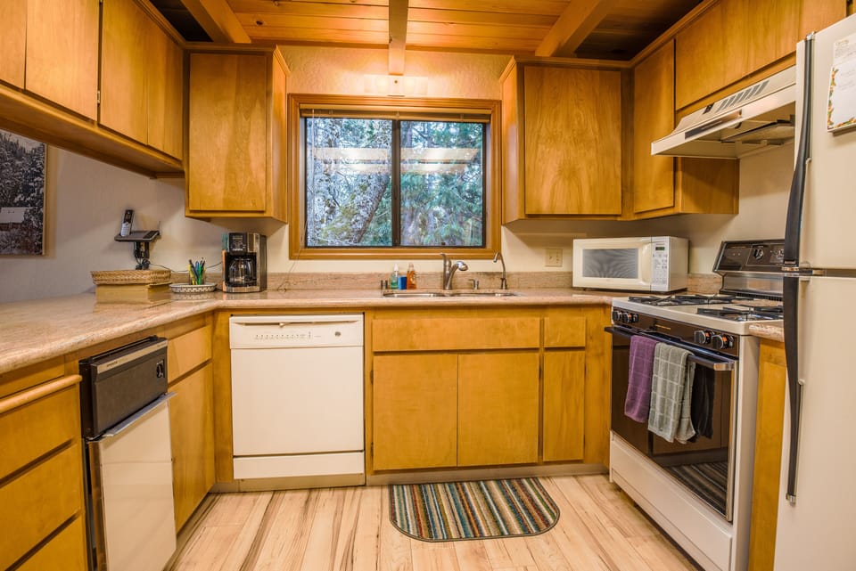 Kitchen 2