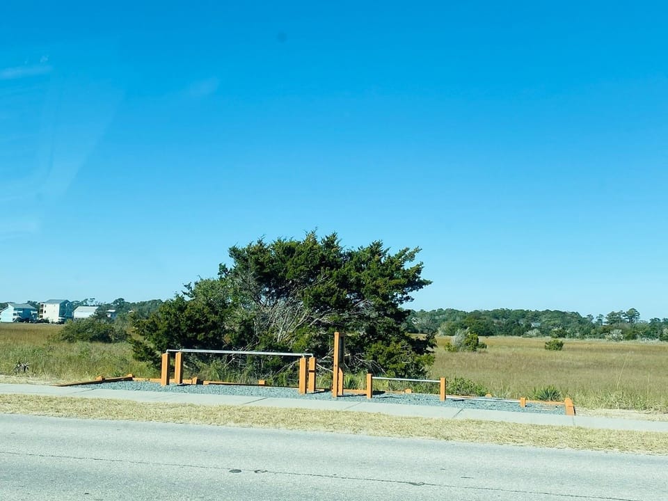 House, 3 Bedrooms | Sport court