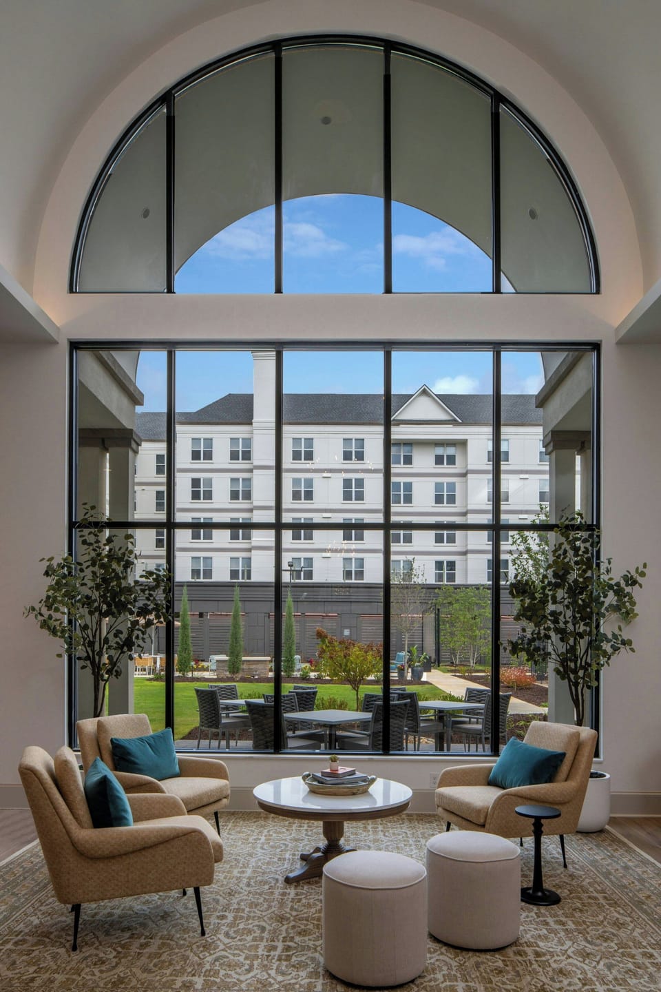Lobby lounge
