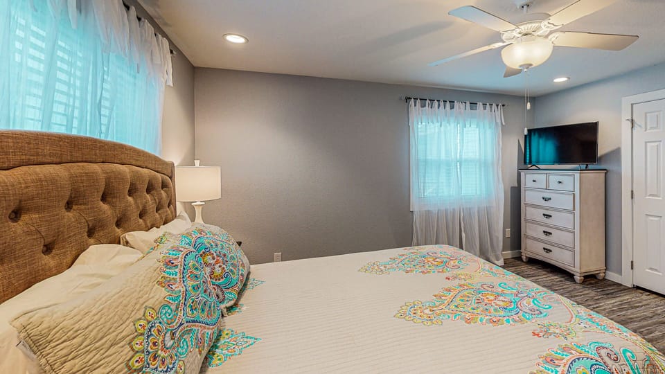 Bedroom One with Queen Size Bed