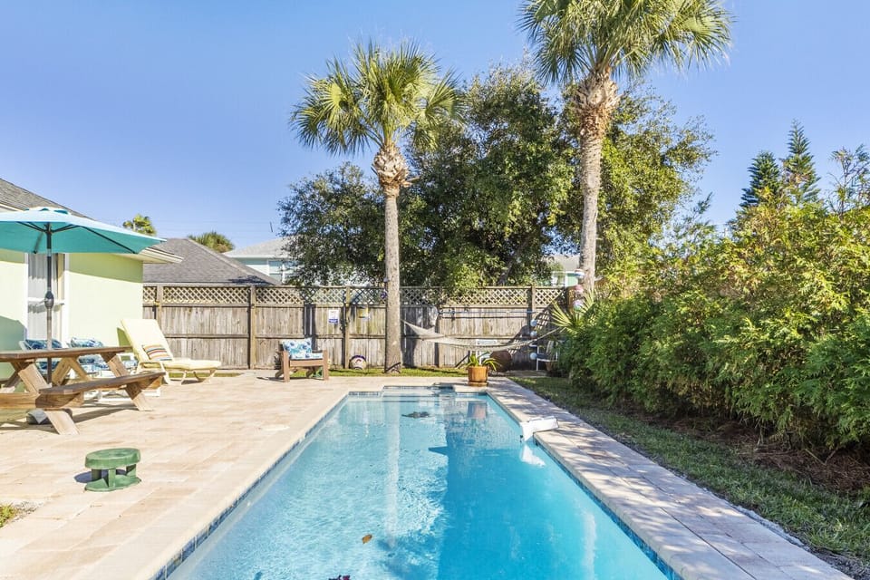 `its Island Time`- BBQ grill , speakers, Hammock, cocktails