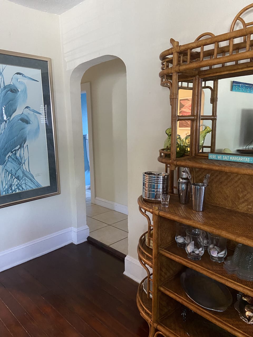 Hallway entrance leading to bedrooms and bathroom.