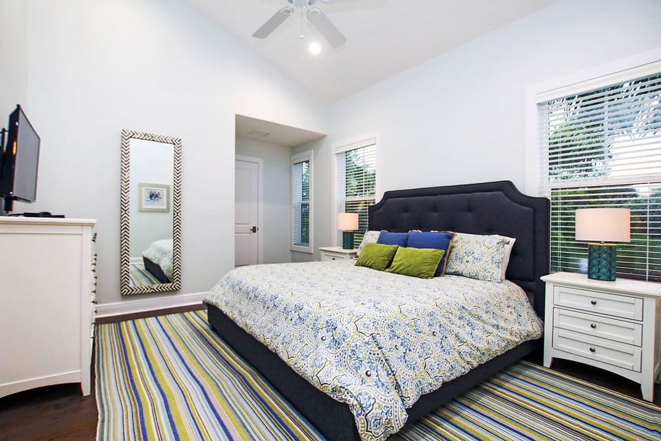 King Bedroom 2- Main Level