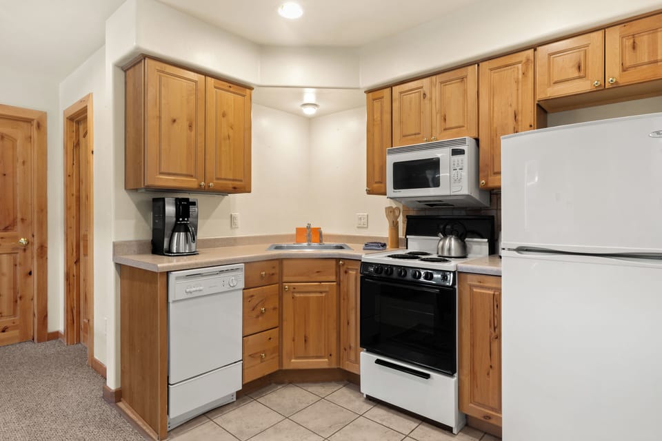 Kitchen 2