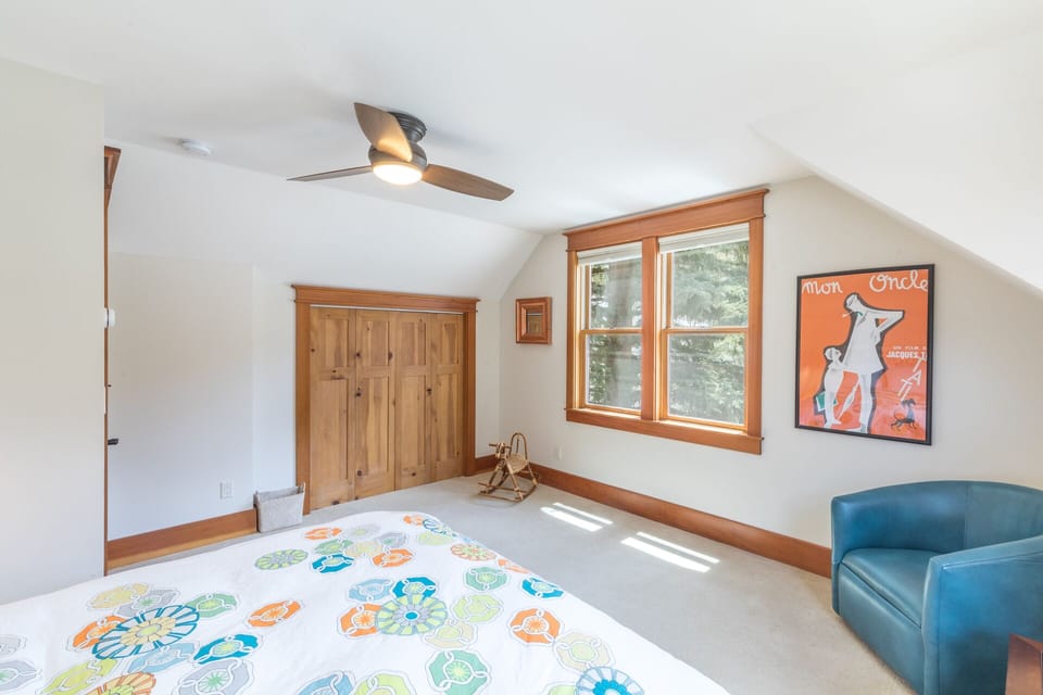 Queen Bedroom
