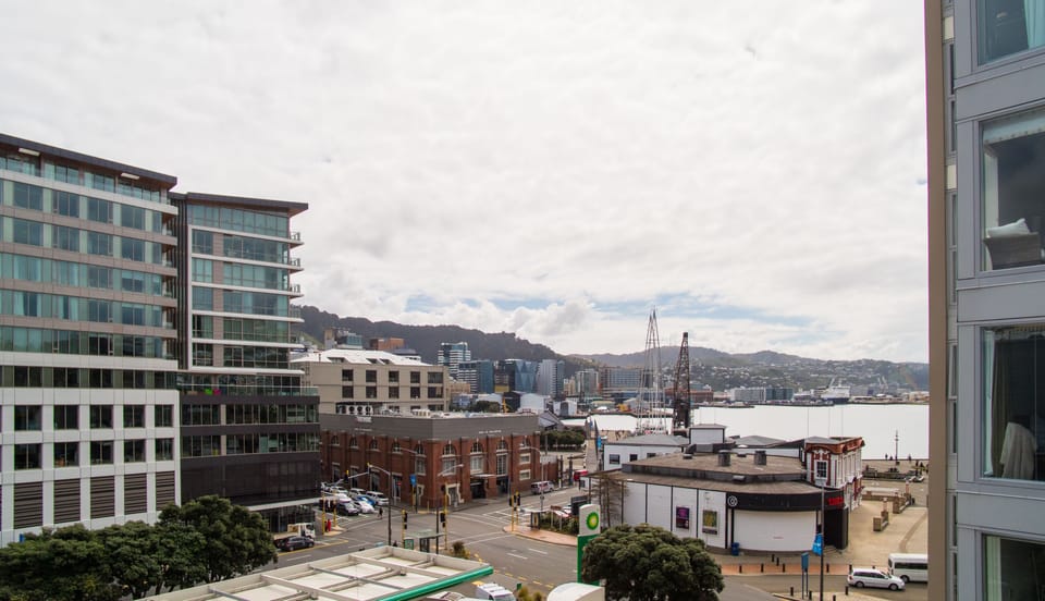 Studio, 1 Queen Bed, Harbor View | City view