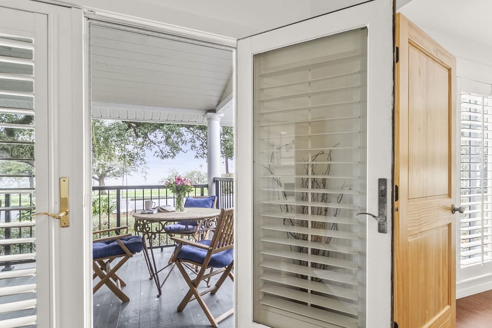 Small bedroom opens onto Porch