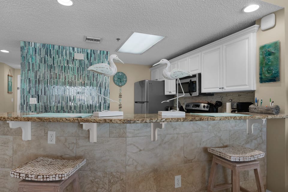 Breakfast Bar next to dining table