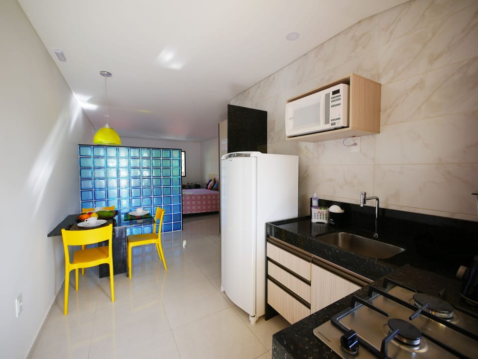Conjugate Studio | Private kitchen | Microwave, stovetop, cookware/dishes/utensils