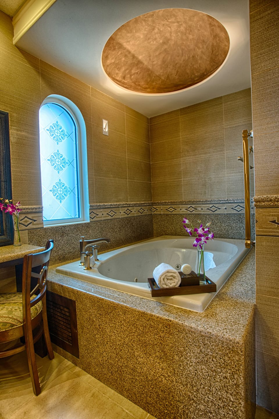 Jetted tub