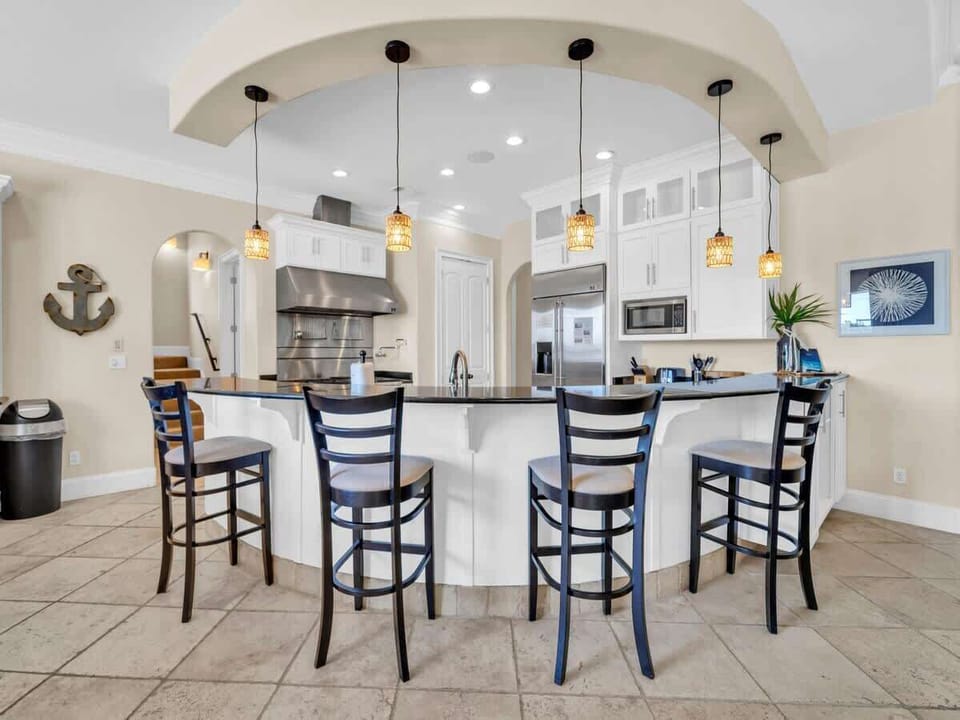Island/Countertop Barstool Seating