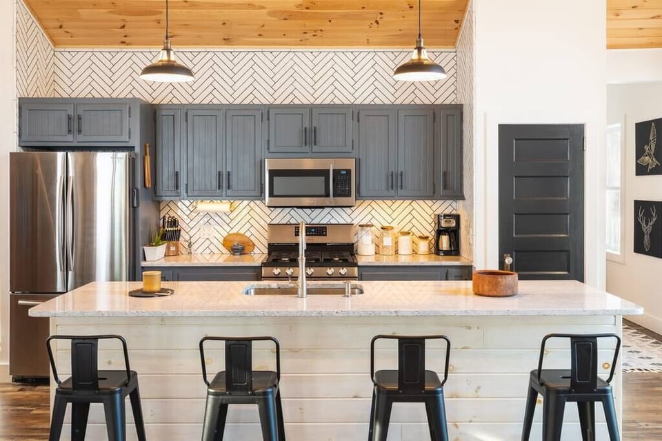 Kitchen – Wide