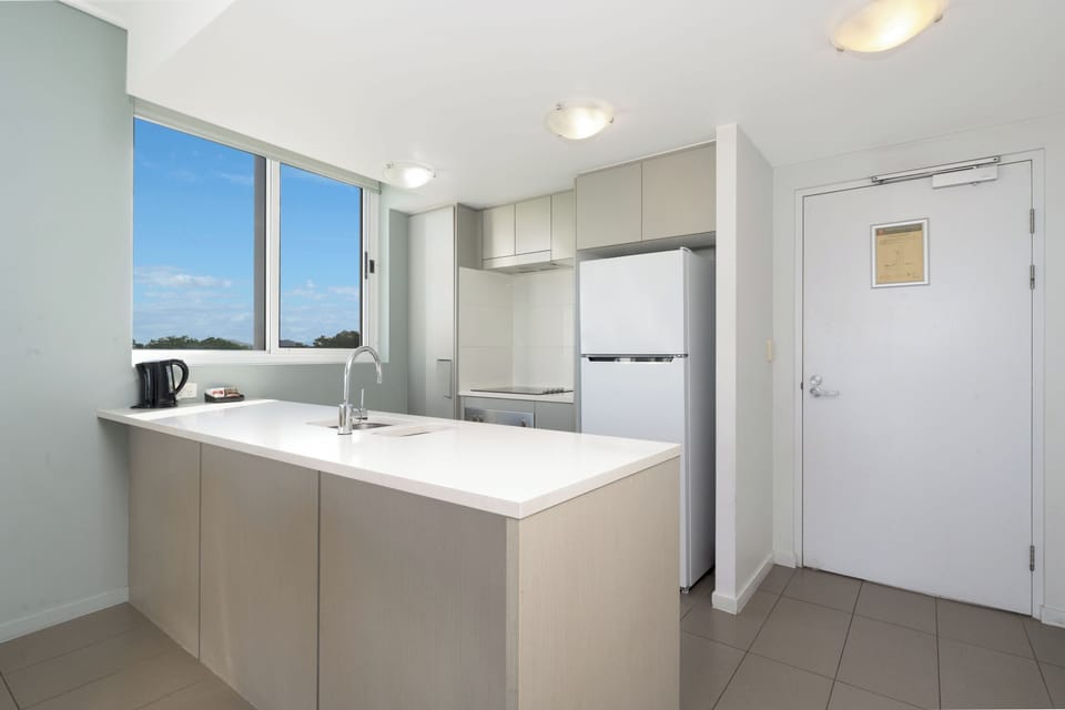 Apartment, 2 Bedrooms | Private kitchen | Microwave, coffee/tea maker, electric kettle