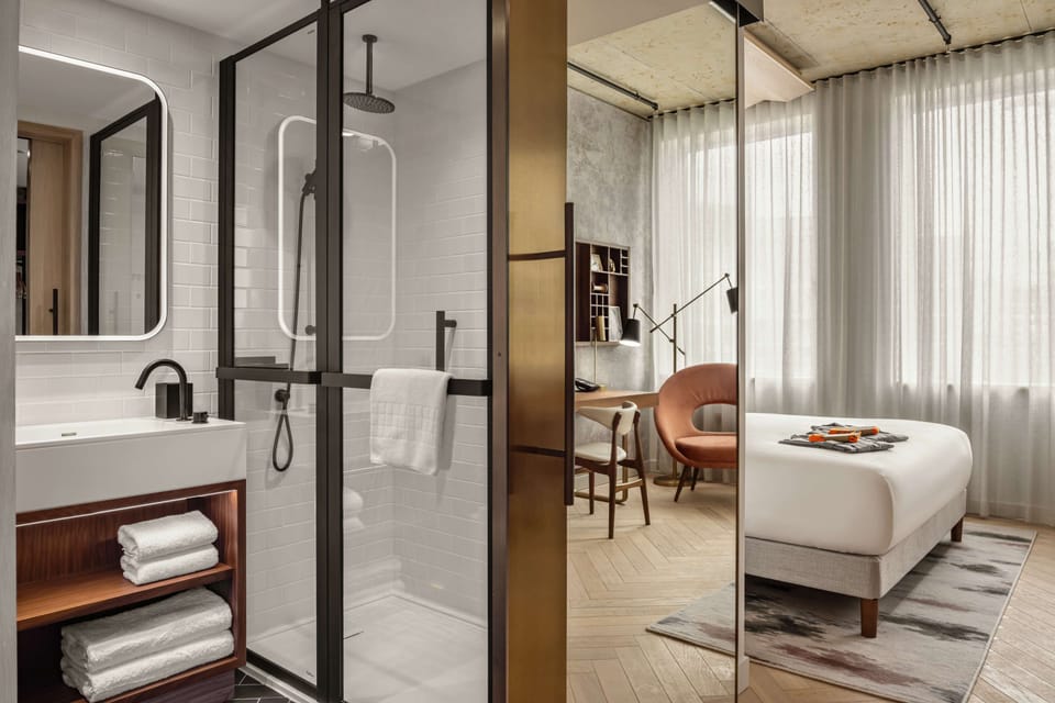 Bathroom shower