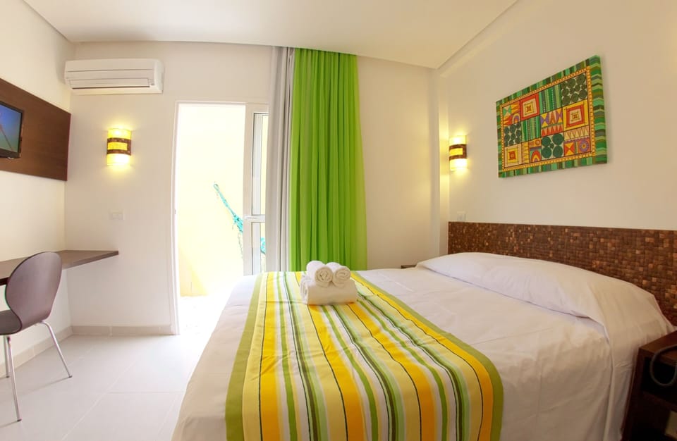 Minibar, in-room safe, blackout drapes, free WiFi