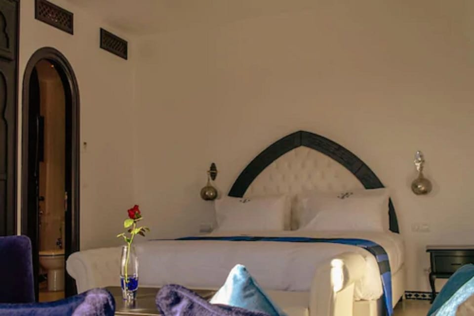Junior Suite | 1 bedroom, Egyptian cotton sheets, premium bedding, down comforters