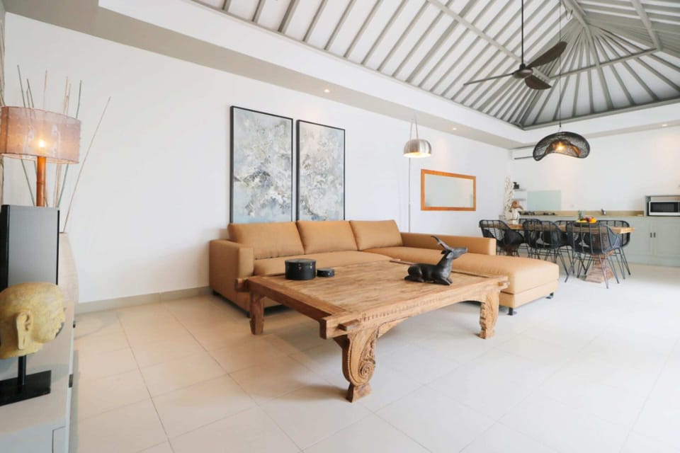 Villa, 2 Bedrooms, Smoking, Private Pool | Living room
