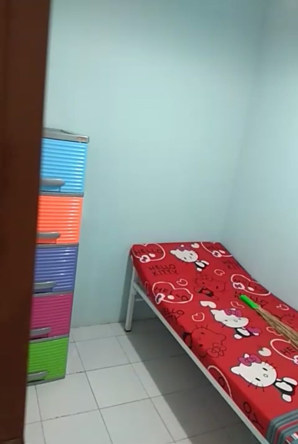 Standard Single Room, Shared Bathroom | Desk, free WiFi, bed sheets