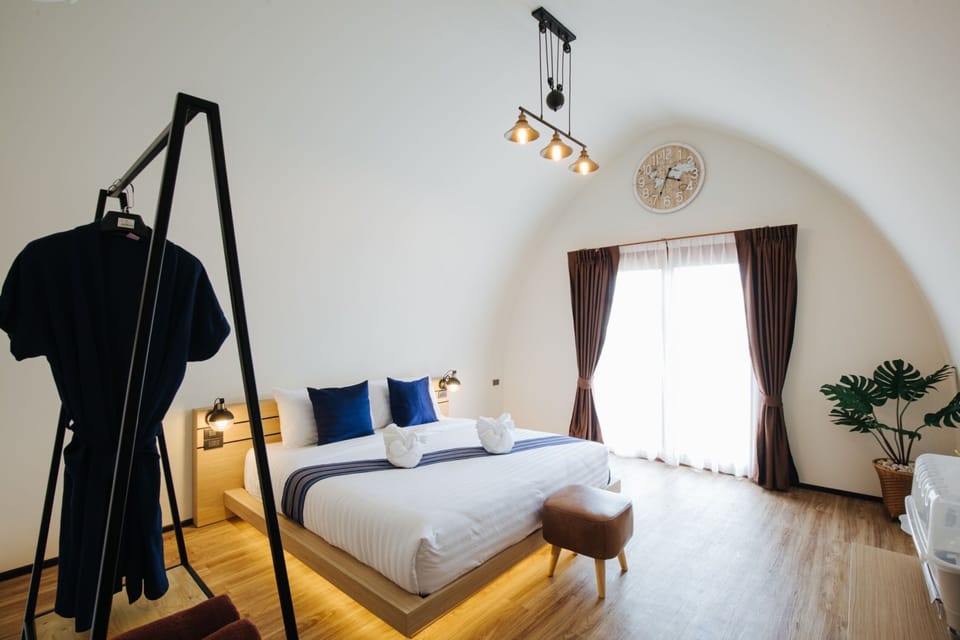 Superior Room | Minibar, desk, soundproofing