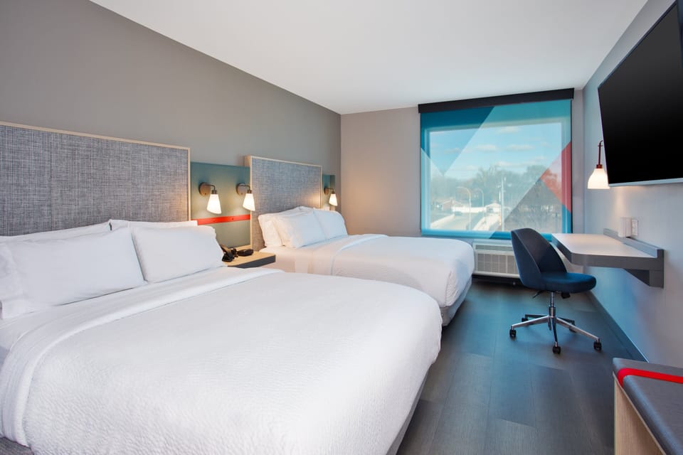 Desk, laptop workspace, free WiFi, bed sheets