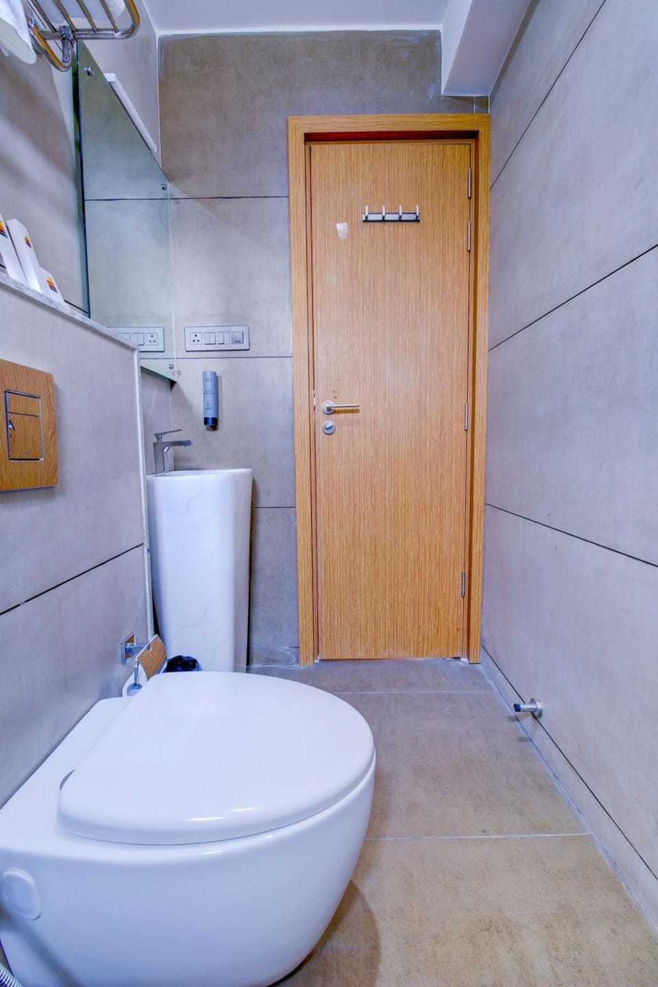 Shower, free toiletries, slippers, towels