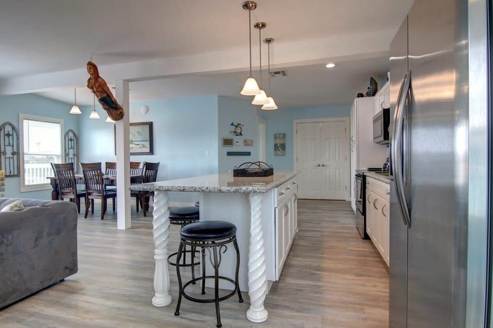 Open floor concept!