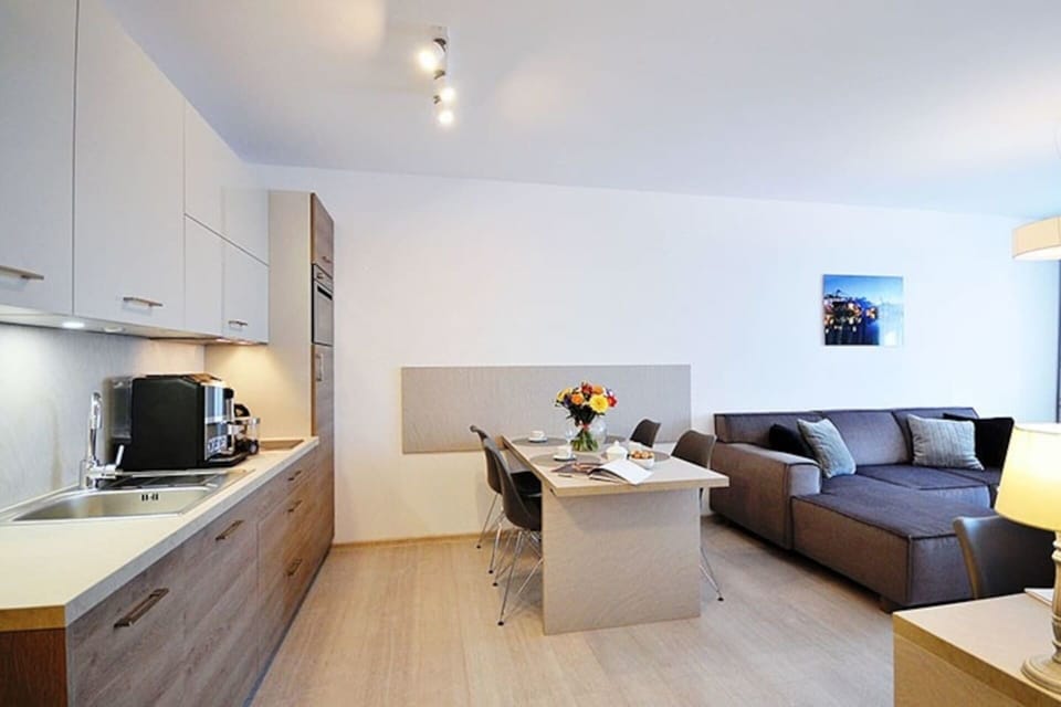 Apartment | 1 bedroom, iron/ironing board, free WiFi, bed sheets