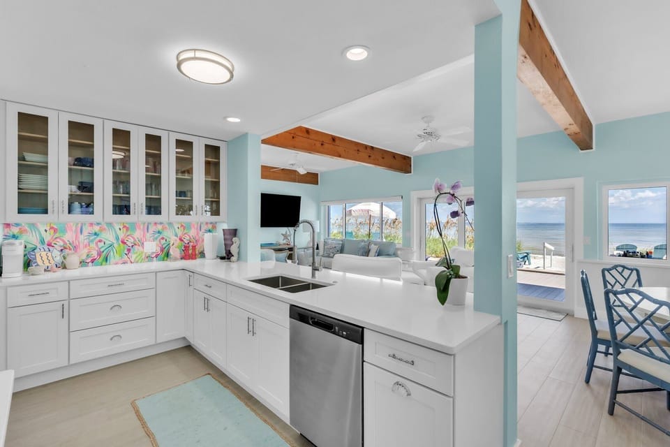 House, 4 Bedrooms | Private kitchen | Coffee/tea maker