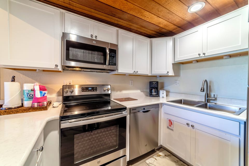 Kitchen comes fully stocked with everything needed to cook a nice meal.