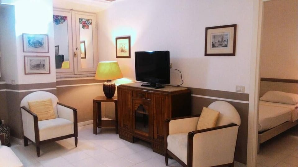 Classic Apartment | Living area | LED TV