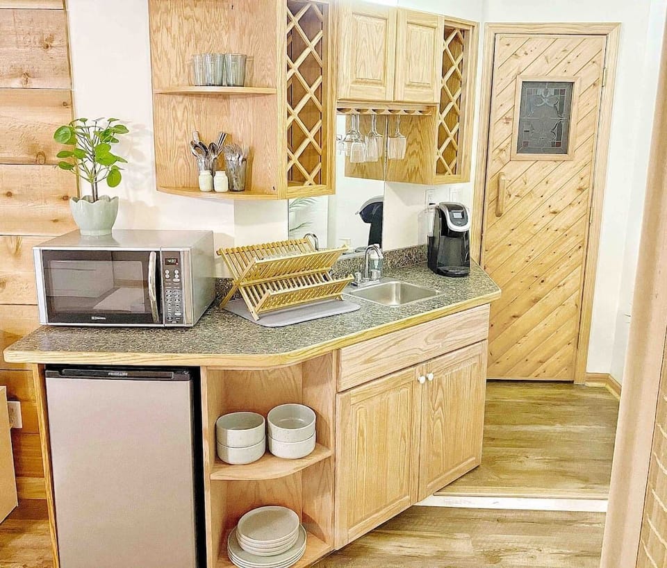 Kitchenette With Sink, Microwave, Mini-Fridge, And Keurig Coffee Maker! Stocked With Dishes, Glassware And Silverware!