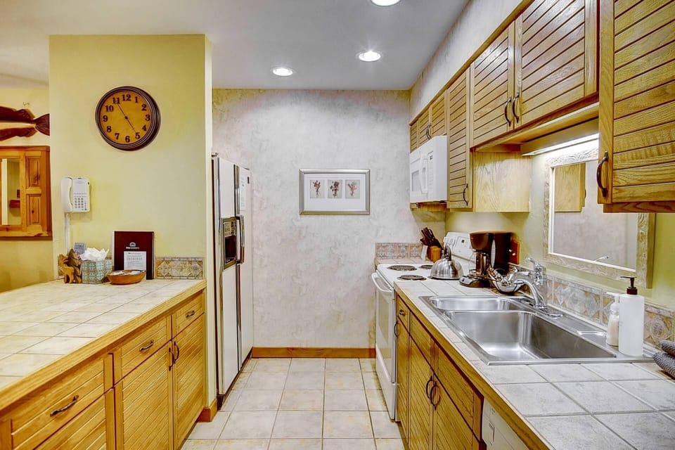 A kitchen with everything you need for a cozy stay.