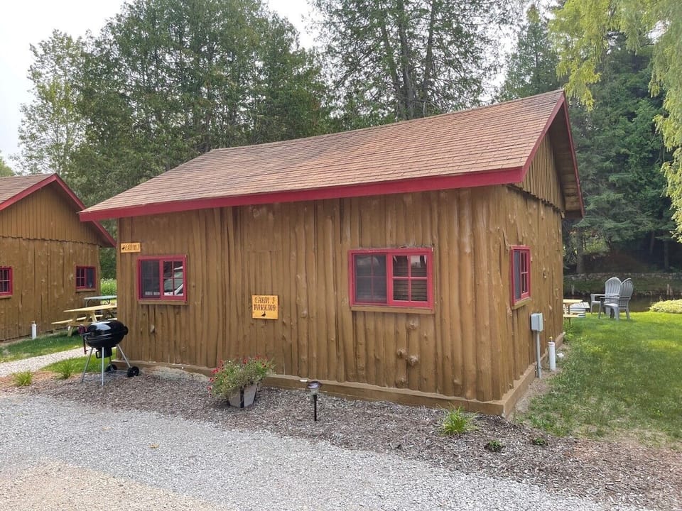 Cabin 3 from driveway