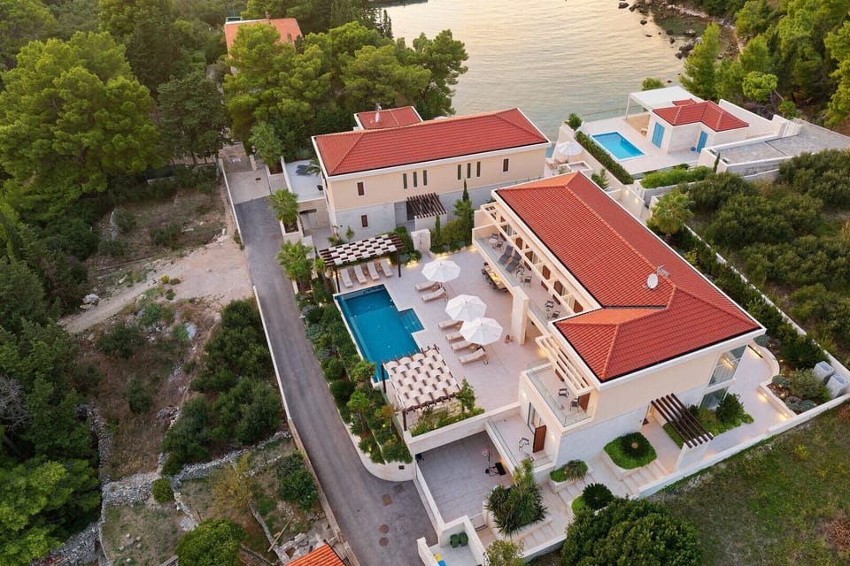 Exterior of Croatia luxury villa Deluxe Palace 1 with heated pool for vacation and rent with family
