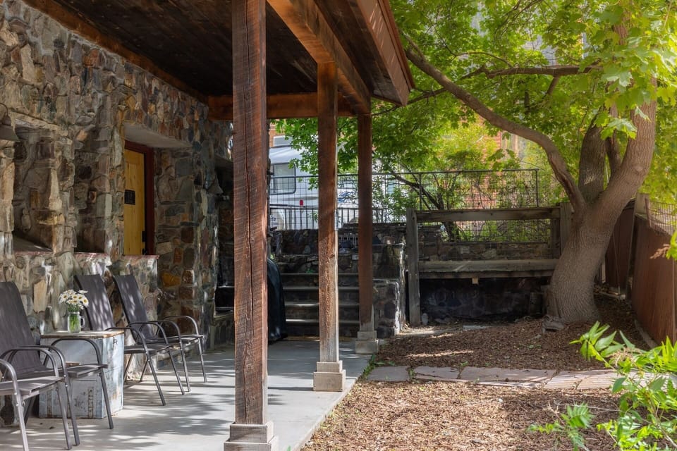 courtyard 1