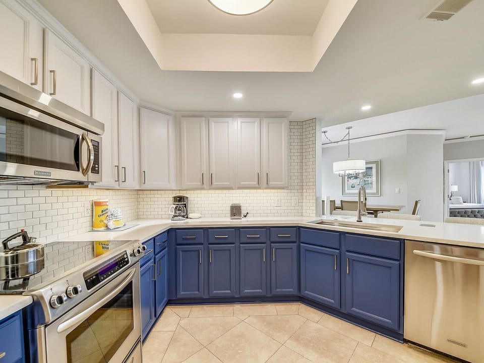 New Updated Kitchen at 2412 Windsor II