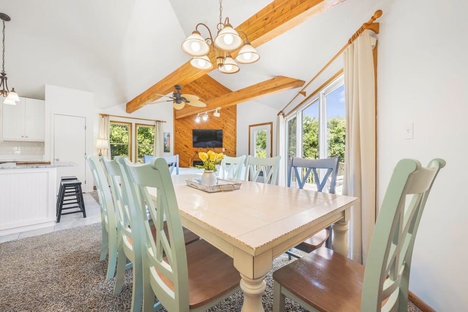 Third Level Dining Area