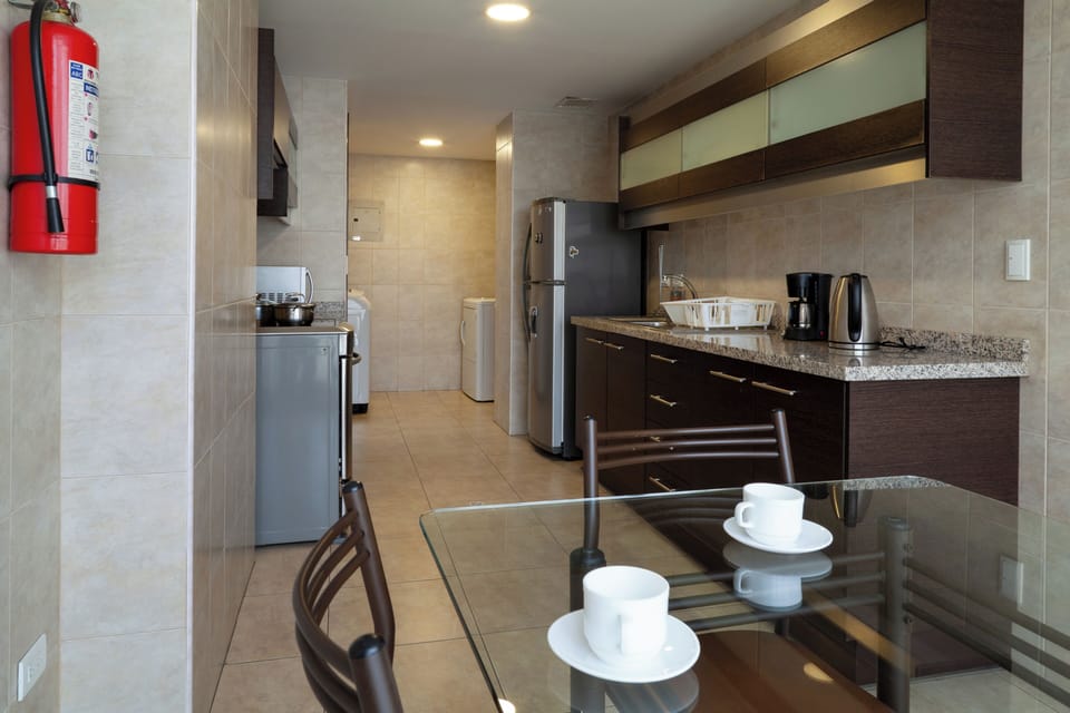 Fully equipped kitchen for complete autonomy. Perfect for cooking on long stays.