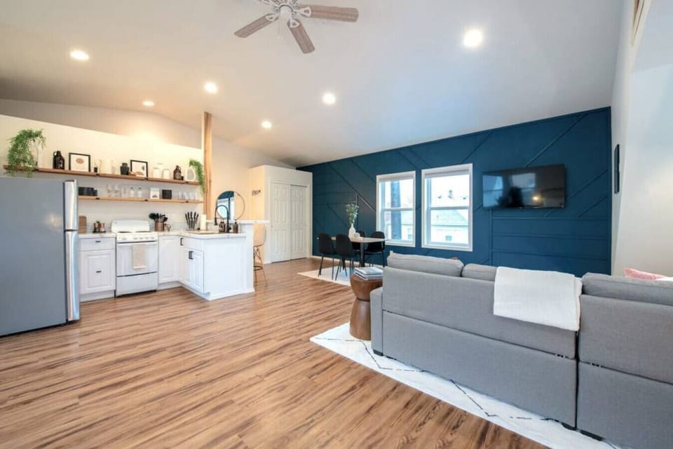 Prime location for exploring Spokane’s University District and downtown.