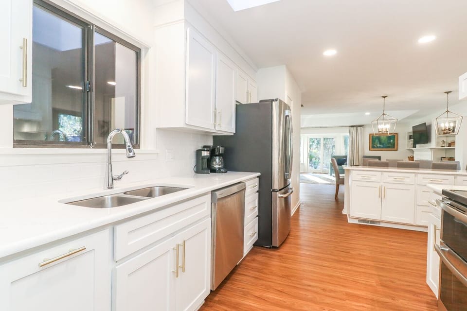 14 Spotted Sandpiper - Kitchen