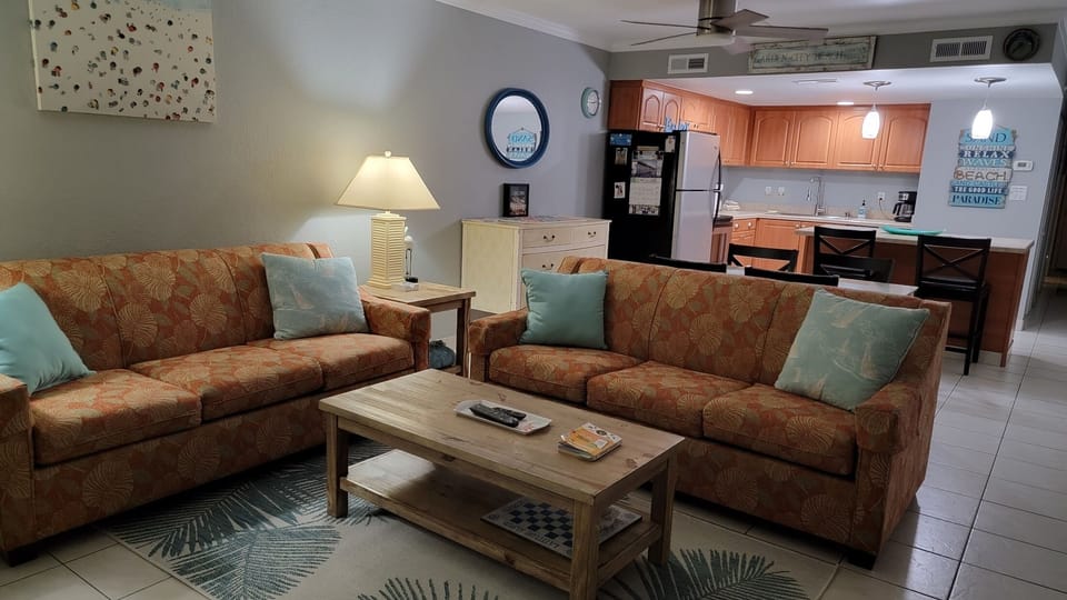 Kitchen/Living Room